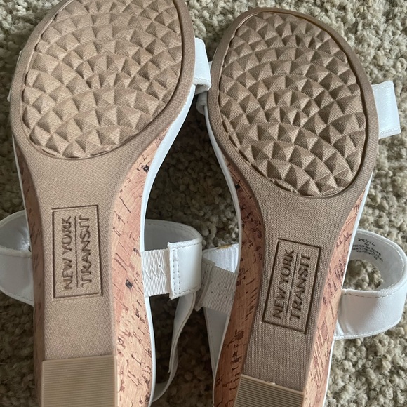 New York Transit White Sandals with Multicolor Beads - Picture 5 of 5
